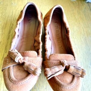 Burberry Suede Scrunch Ballet Flats with Tassels. Made In Italy Size 38 (8 US)